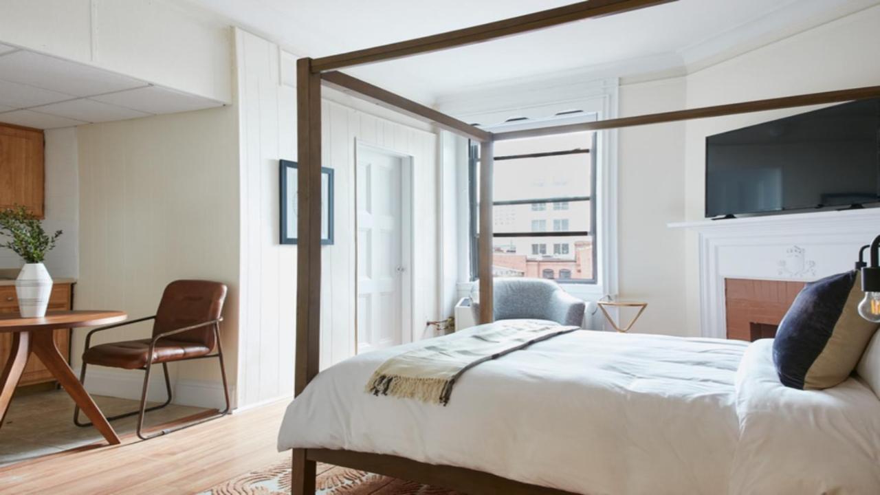 Charming Downtown Crossing Suites By Sonder Everett Ngoại thất bức ảnh